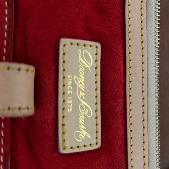 Dooney & Bourke red cross bag brand new - Picture 2 of 5